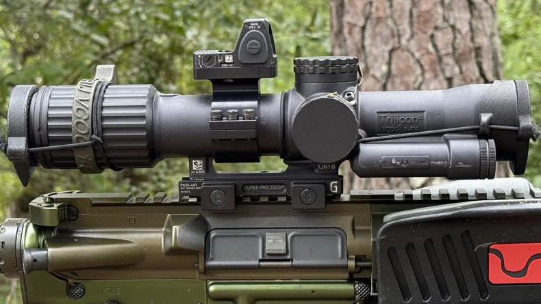 Piggyback MRD mount for 1-8X Trijicon VCOG