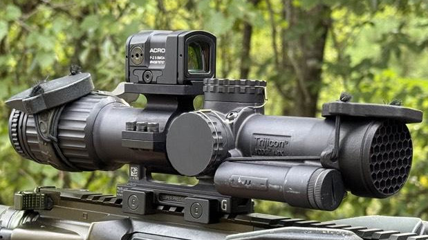 Piggyback MRD mount for 1-8X Trijicon VCOG